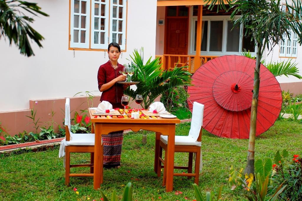 Inle Lotus Hotel Nyaung Shwe Dış mekan fotoğraf