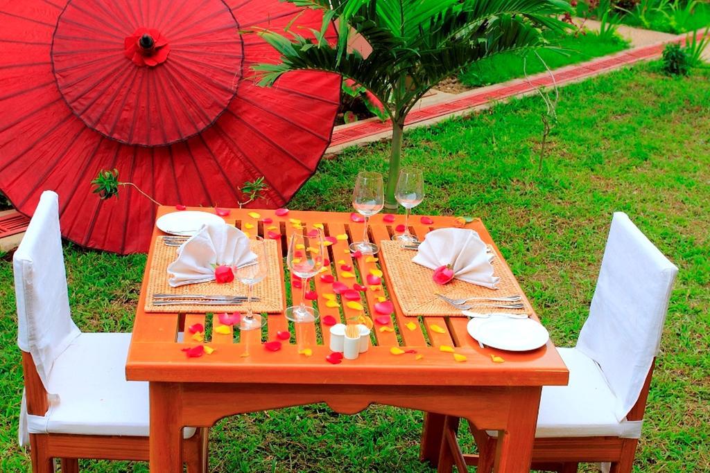 Inle Lotus Hotel Nyaung Shwe Dış mekan fotoğraf