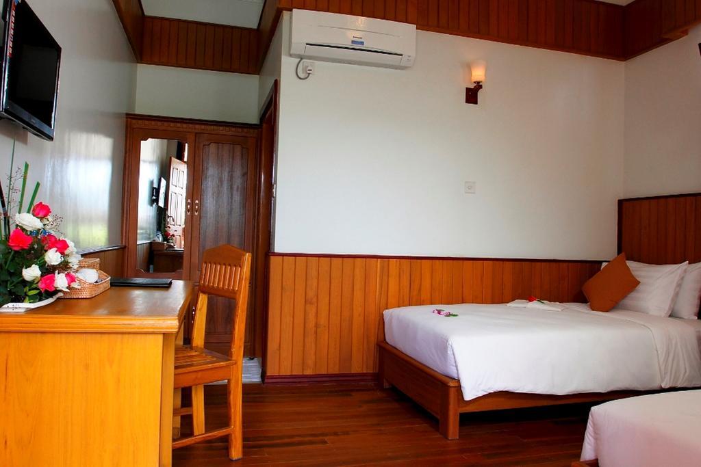 Inle Lotus Hotel Nyaung Shwe Dış mekan fotoğraf