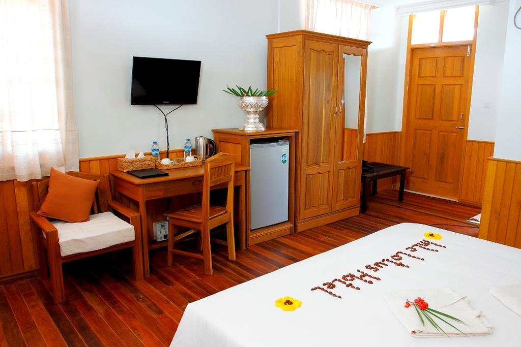 Inle Lotus Hotel Nyaung Shwe Dış mekan fotoğraf