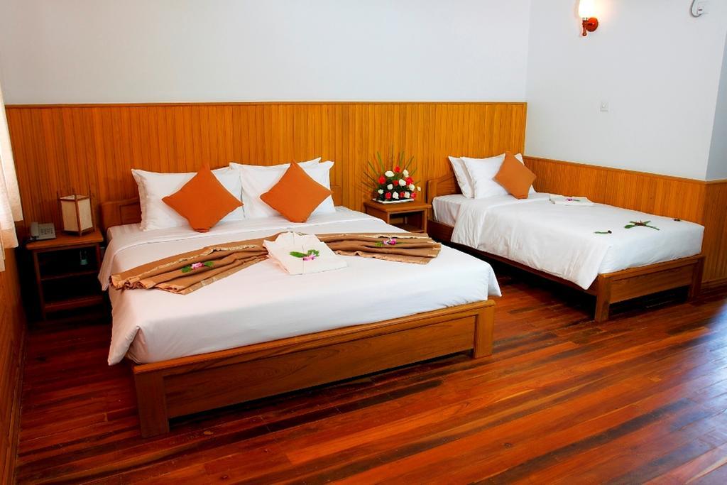 Inle Lotus Hotel Nyaung Shwe Oda fotoğraf