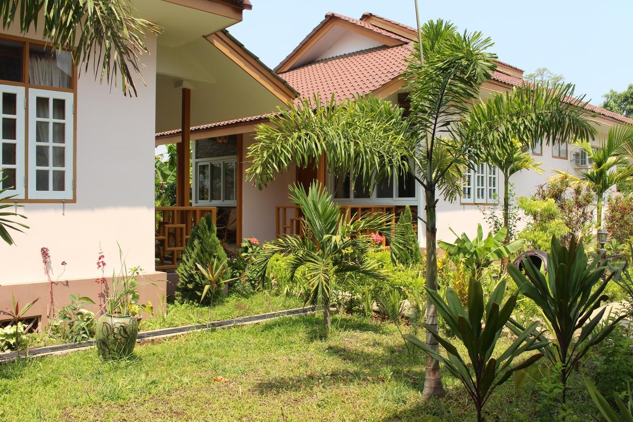 Inle Lotus Hotel Nyaung Shwe Dış mekan fotoğraf