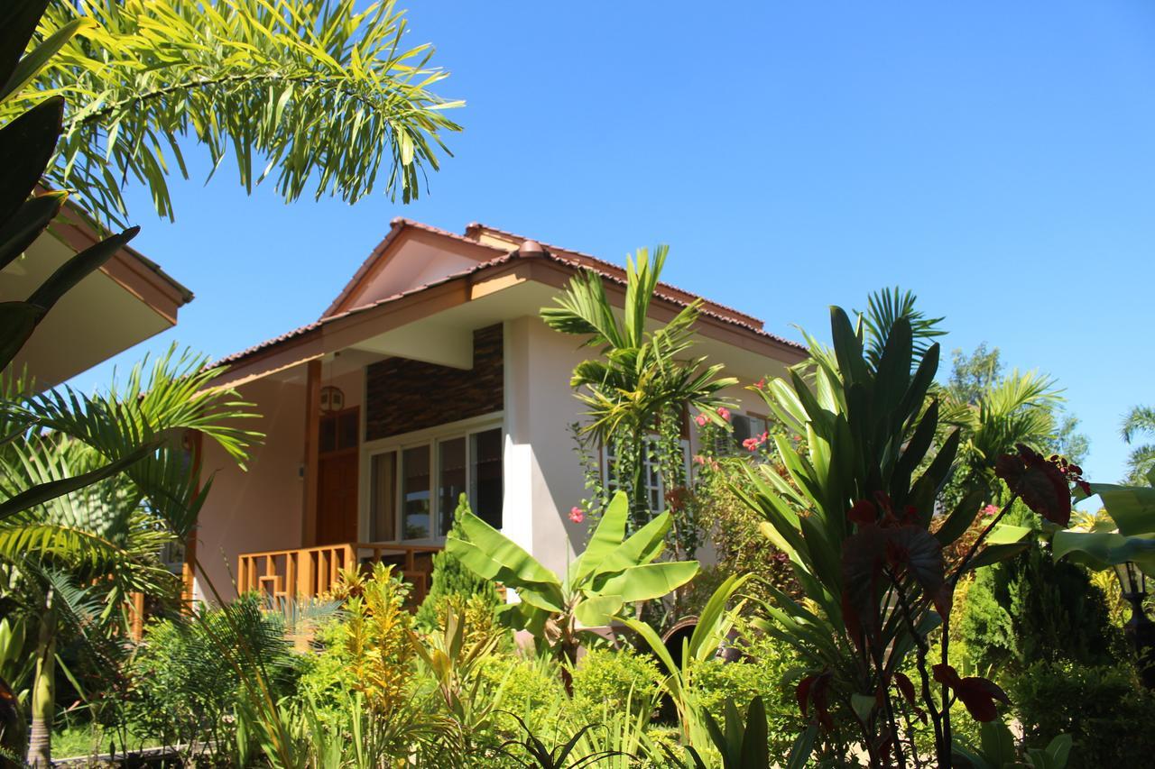 Inle Lotus Hotel Nyaung Shwe Dış mekan fotoğraf
