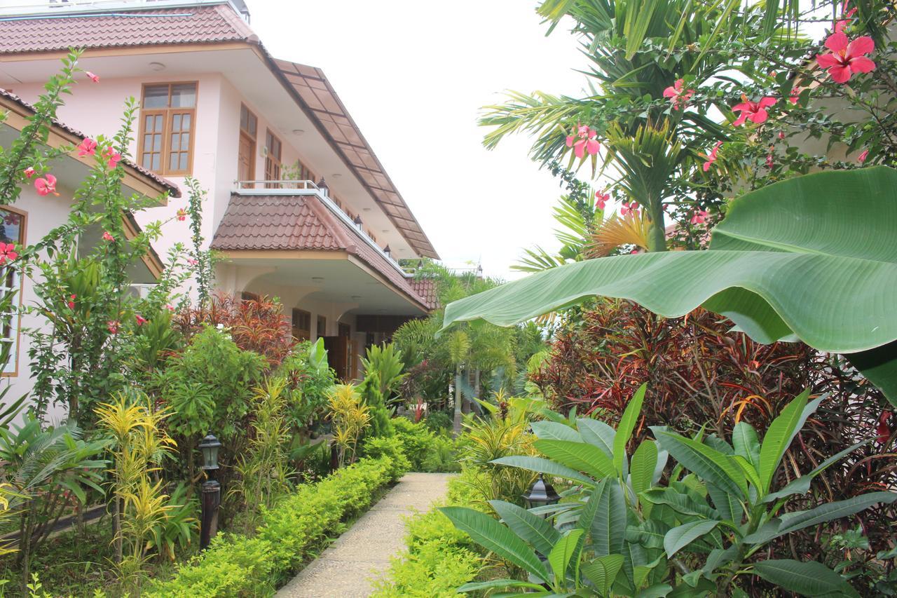 Inle Lotus Hotel Nyaung Shwe Dış mekan fotoğraf