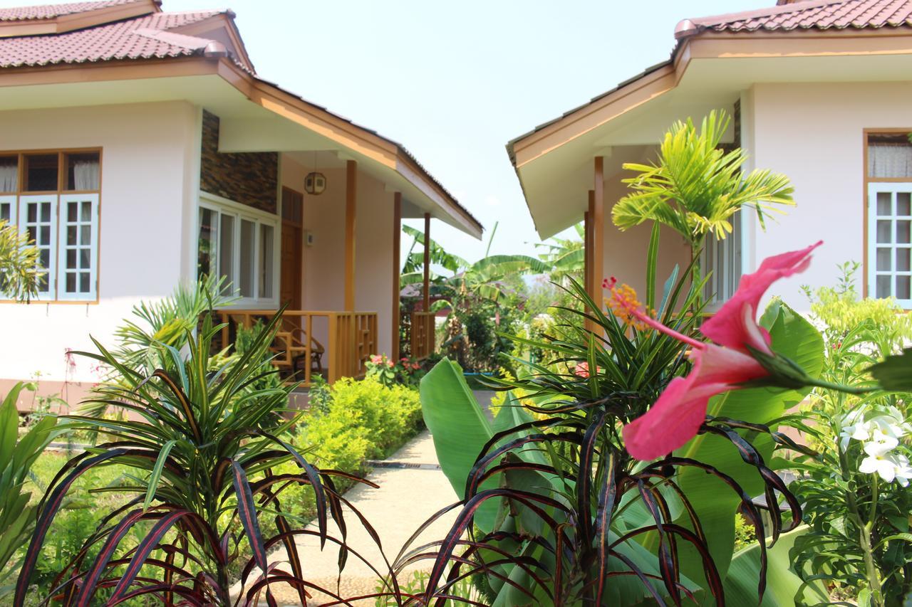 Inle Lotus Hotel Nyaung Shwe Dış mekan fotoğraf