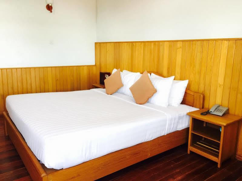 Inle Lotus Hotel Nyaung Shwe Dış mekan fotoğraf
