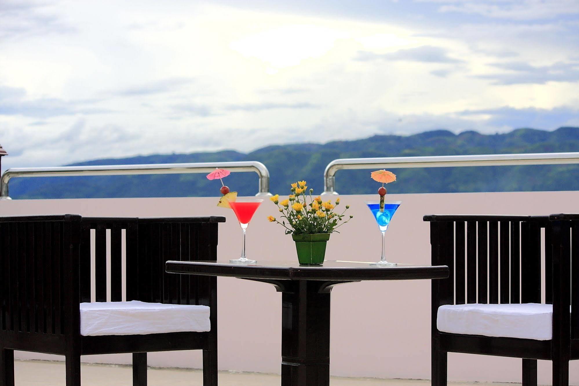 Inle Lotus Hotel Nyaung Shwe Dış mekan fotoğraf